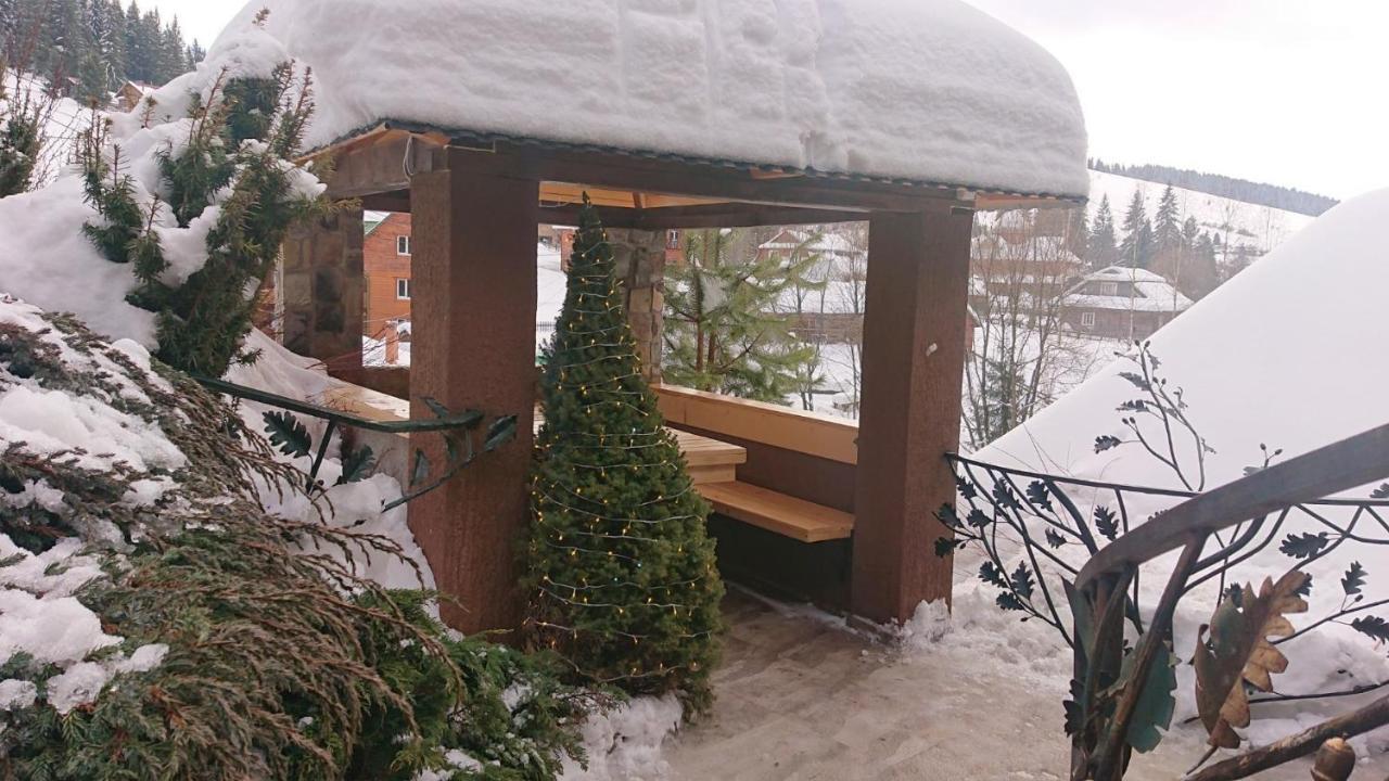 Любе Hotell Jablunytsja Eksteriør bilde