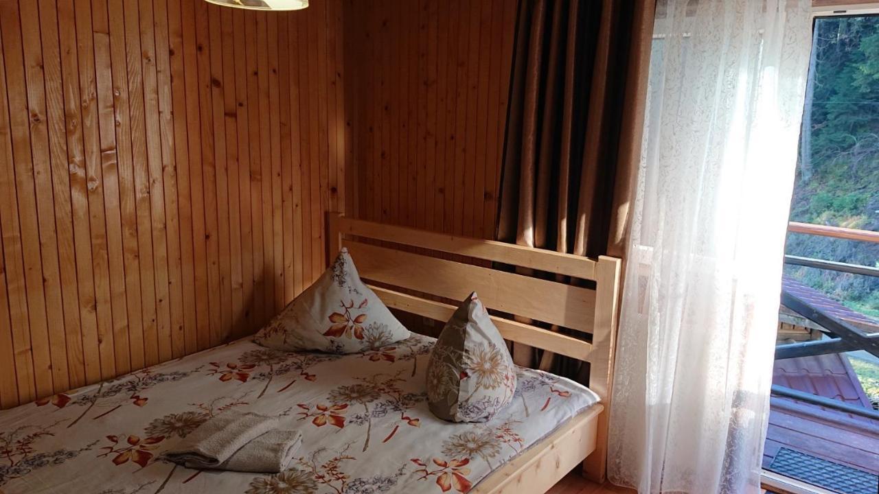 Любе Hotell Jablunytsja Eksteriør bilde