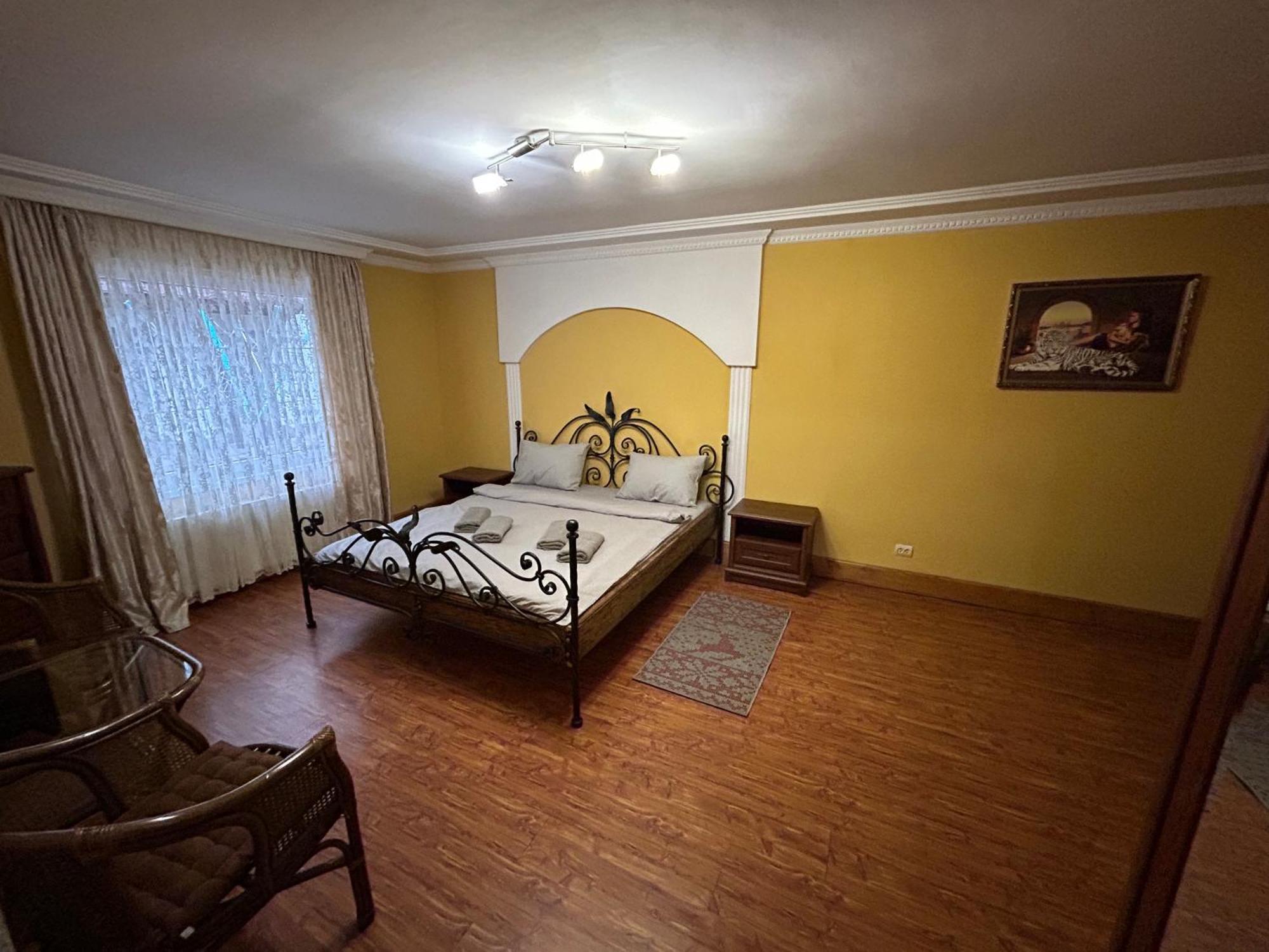 Любе Hotell Jablunytsja Eksteriør bilde