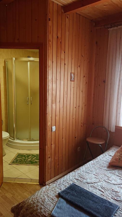 Любе Hotell Jablunytsja Eksteriør bilde