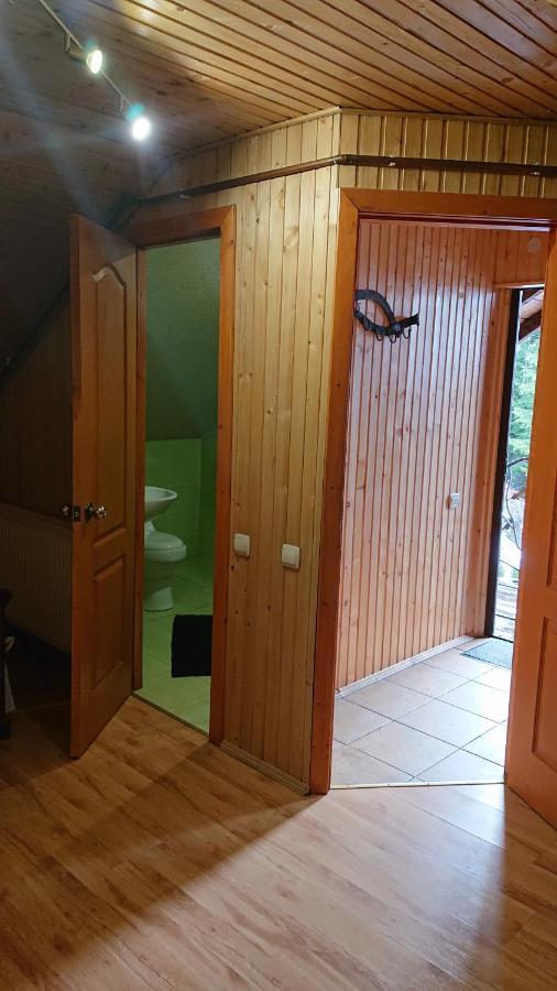 Любе Hotell Jablunytsja Eksteriør bilde